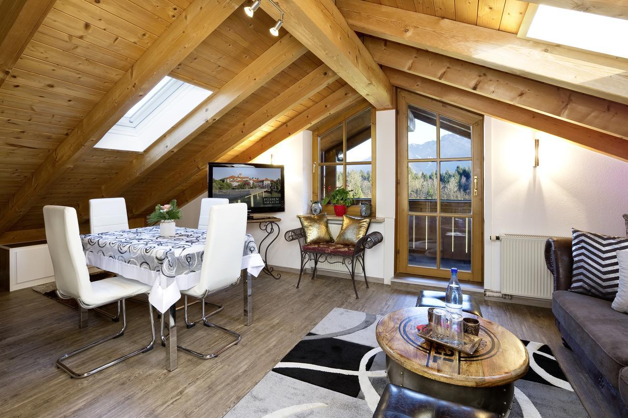 フュッセンHaus Schlossblickアパートメント エクステリア 写真